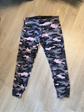 Calvin Klein Pink & Gray Camo Leggings
